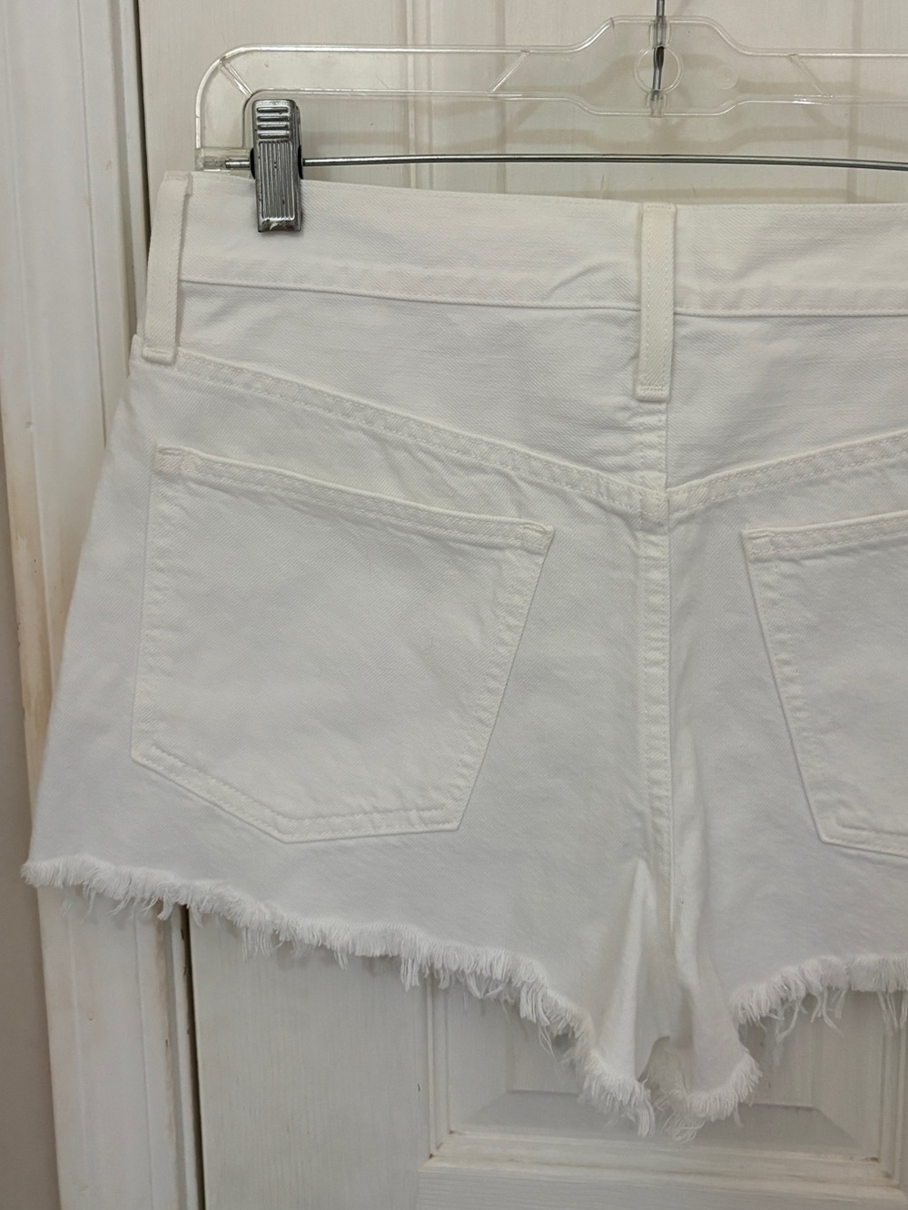 BOGO!! NWT CREW Relaxed Denim High Rise Short in White - Picture 9 of 10